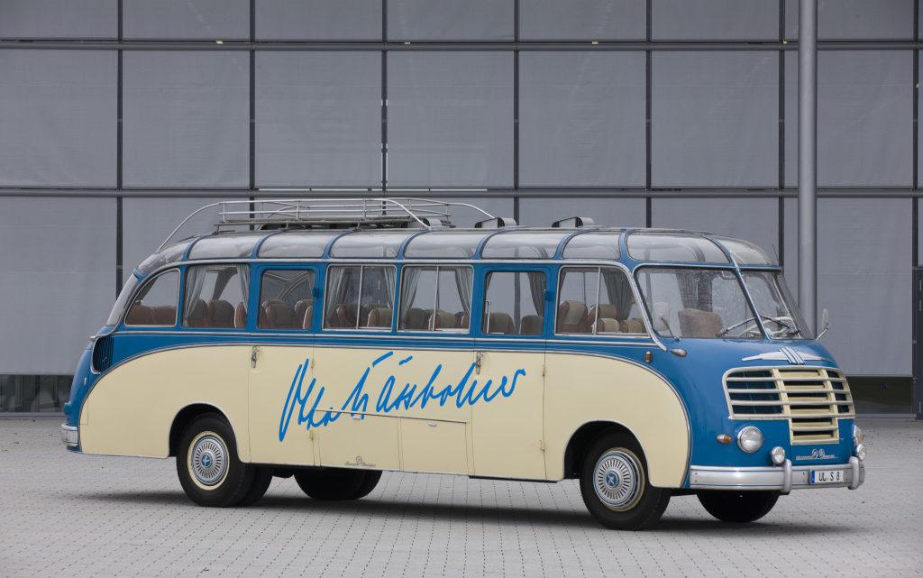 Daimler Buses mit zwei Exponaten auf der „Retro Classics 2019“ Daimler Buses mit zwei Exponaten auf der „Retro Classics 2019“
