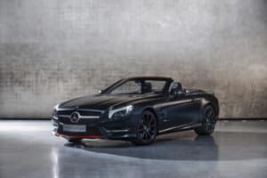 Mercedes-Benz SL 500 (R 231) Special Edition „Mille Miglia 417“, Baujahr 2015, von Mercedes-Benz Classic. Exterieurfoto von links vorn.