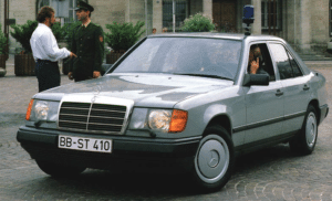 Zivil-Polizeifahrzeug der Stadt Böblingen